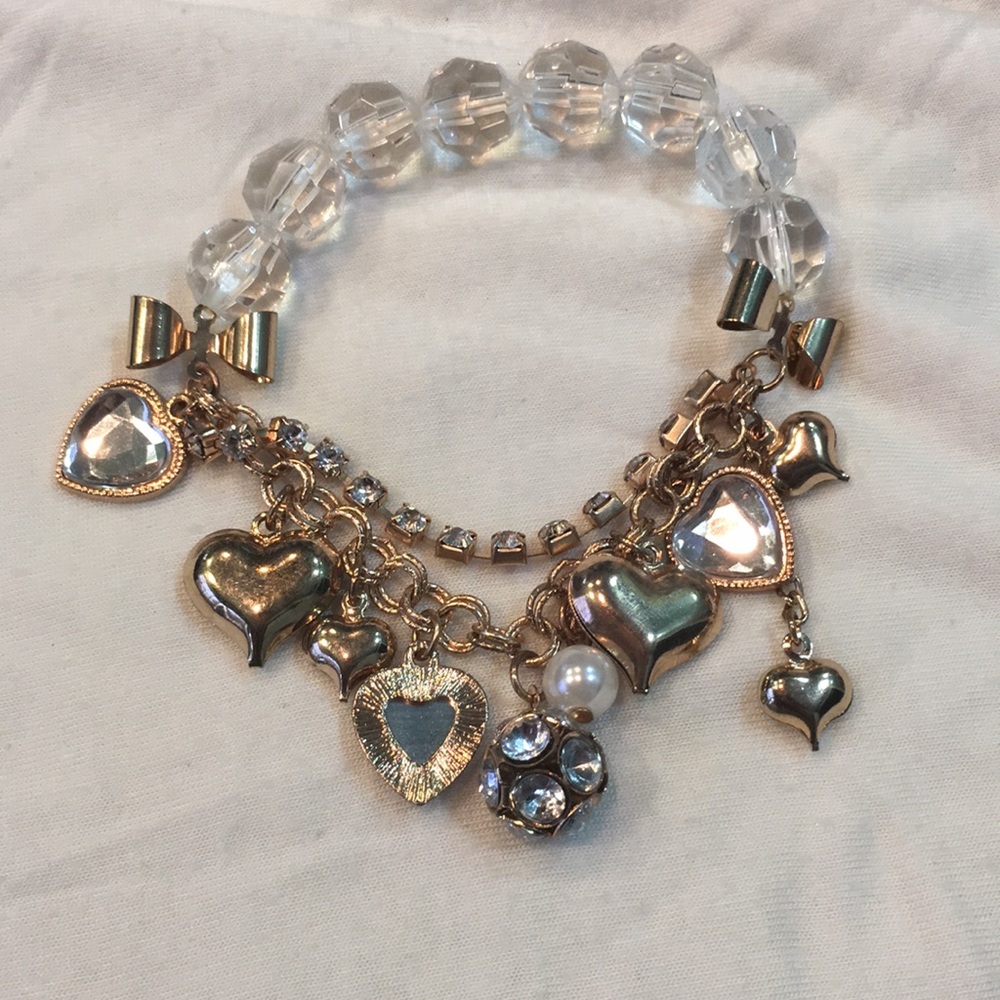 Charm Bracelet 🌺🌺